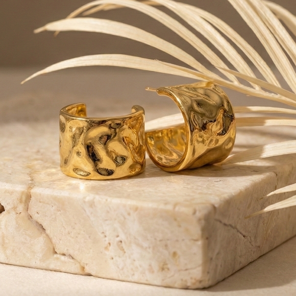 18K Gold Plated Hammered C-Hoop Earrings Bold Statement Jewelry - Picture 5 of 9